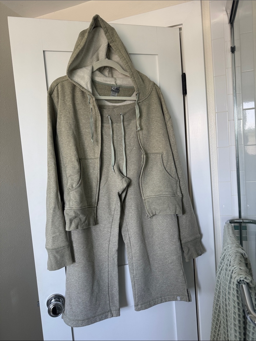 Champion Women's Zip-Up Hoodie Jacket, w/matching pants set in Heather Olive